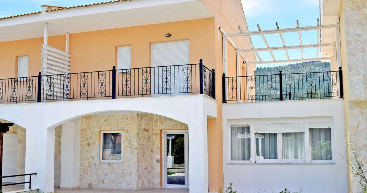 Villa Lily Skala Rachoni  Екстер'єр фото