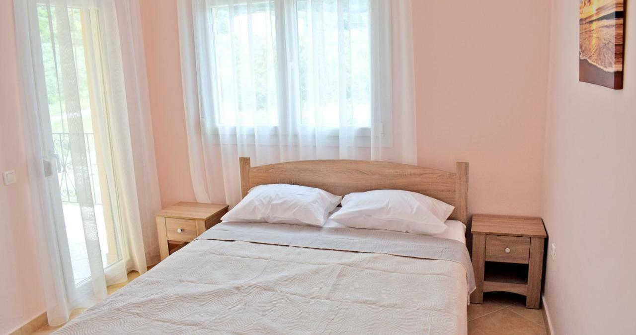 Villa Lily Skala Rachoni  Екстер'єр фото